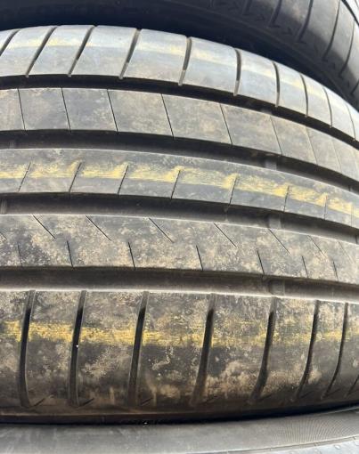 Bridgestone Turanza T005 285/35 R22