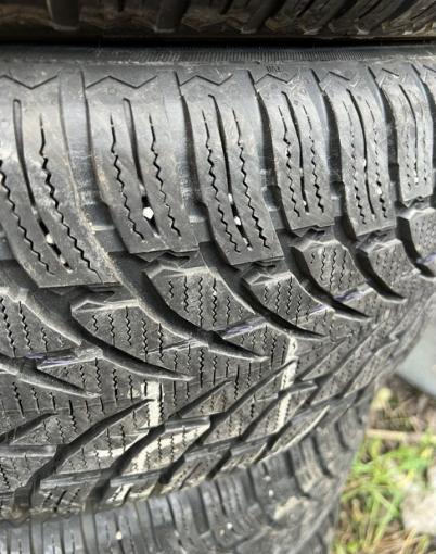 Nokian Tyres WR SUV 4 235/65 R17 V