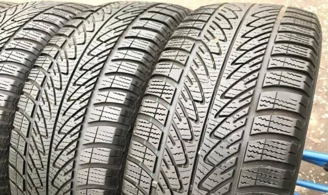 Goodyear UltraGrip 8 Performance 285/45 R20