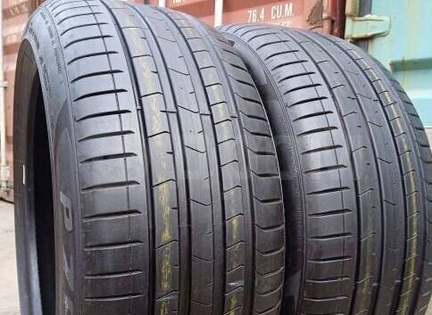 Pirelli P Zero PZ4 235/50 R19 V