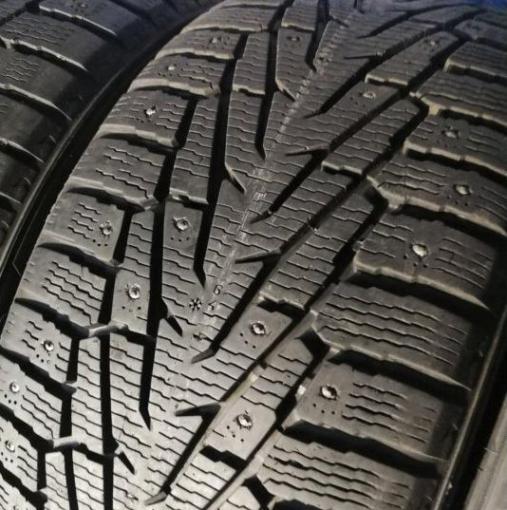 Nokian Tyres Hakkapeliitta 7 275/50 R20