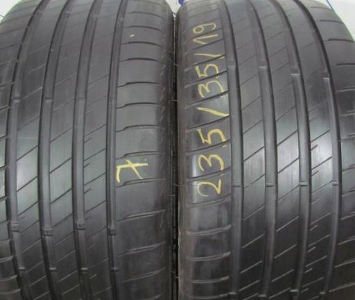 Bridgestone Potenza S005 235/35 R19