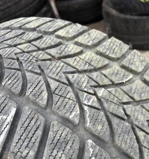 Dunlop SP Winter Sport 4D 245/40 R18