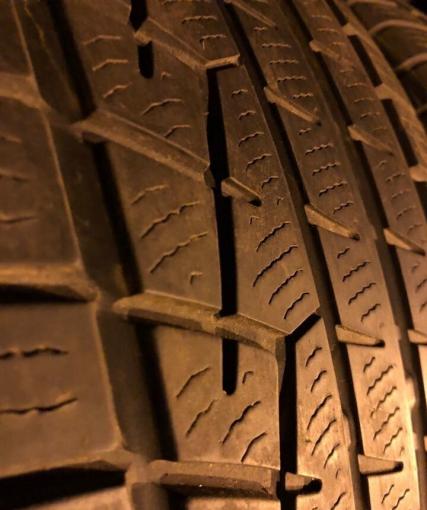 Yokohama W.Drive V902 215/55 R17 V