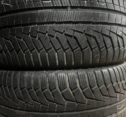 Hankook Winter I&#39;Cept Evo2 W320 235/45 R18