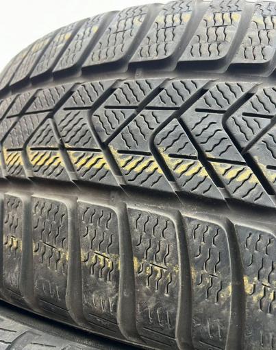 Pirelli Winter Sottozero 3 235/35 R20