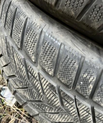 Vredestein Wintrac Xtreme S 275/45 R20