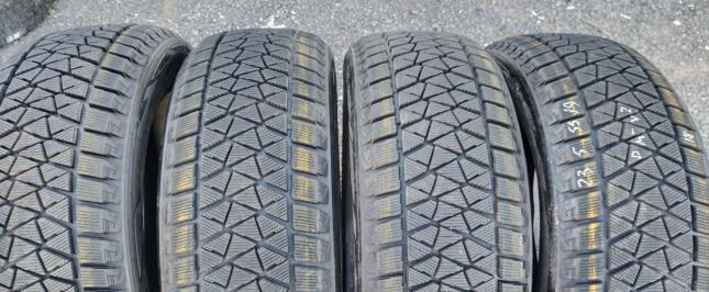 Bridgestone Blizzak DM-V2 235/55 R19 Q