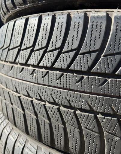 Bridgestone Blizzak LM-001 225/40 R18