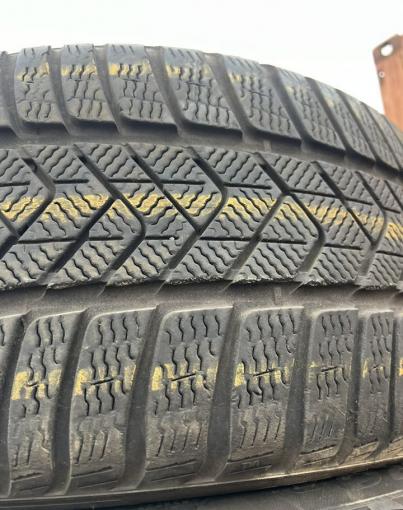 Pirelli Winter Sottozero 3 255/35 R21