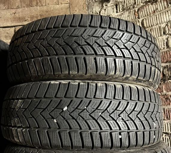 Esa-Tecar Super Grip 9 HP 205/60 R16