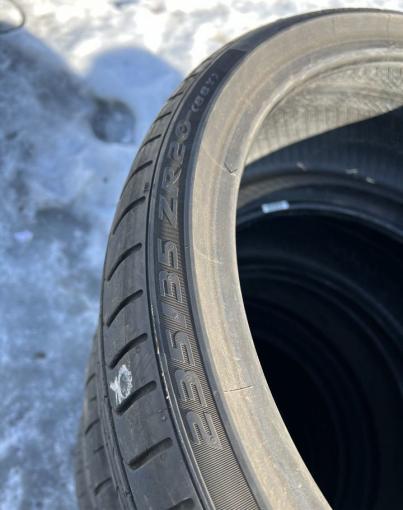 Pirelli P Zero PZ4 235/35 R20