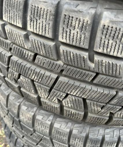 Yokohama Ice Guard IG50 215/60 R16