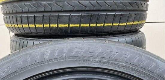 Bridgestone Dueler H/P Sport 235/45 R19