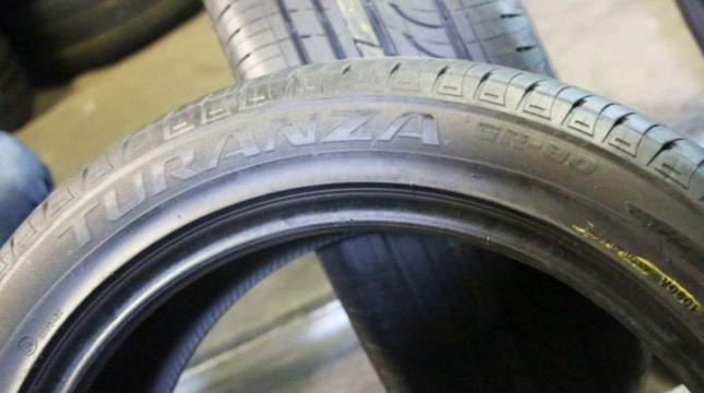 Bridgestone Turanza GR90 245/40 R19