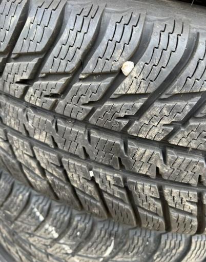 Nokian Tyres WR SUV 3 225/65 R17