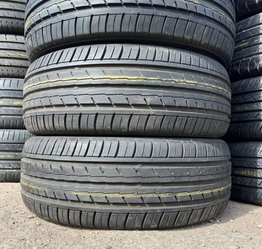 Yokohama BluEarth-ES ES32 215/55 R17