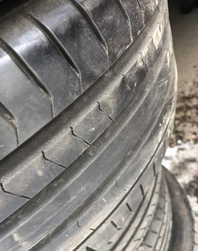 Pirelli P Zero PZ4 255/40 R21