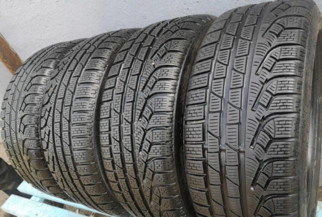 Pirelli Winter Sottozero 240 Serie II 225/45 R18