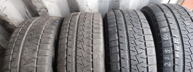 Pirelli Ice Asimmetrico 215/60 R16