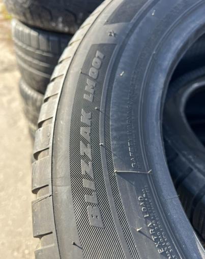 Bridgestone Blizzak LM-001 225/60 R18