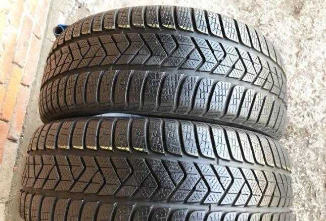 Pirelli Winter Sottozero 3 215/50 R18