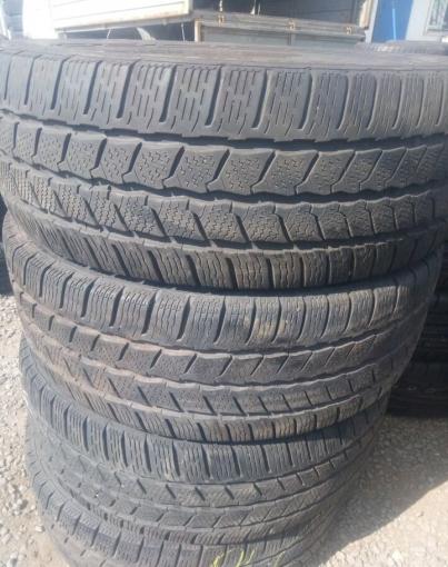 Continental VancoWinterContact 235/65 R16C