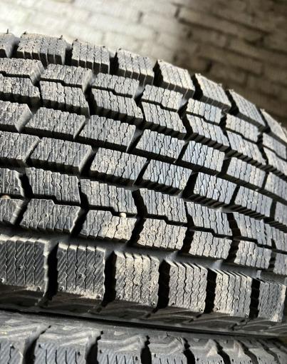 Goodyear UltraGrip Ice Navi Zea 205/60 R16
