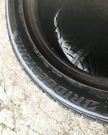 Bridgestone Blizzak LM-32 235/50 R18