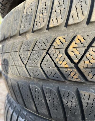 Pirelli Winter Sottozero 3 225/40 R18