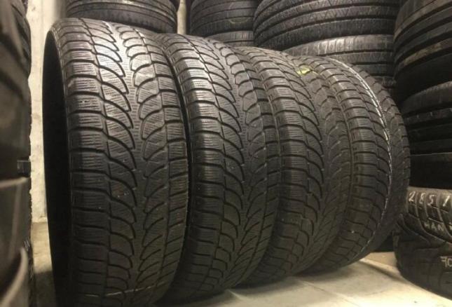 Bridgestone Blizzak LM-80 Evo 235/60 R18