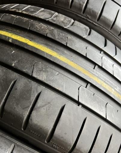 Pirelli P Zero PZ4 235/50 R19