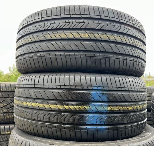 Kumho Majesty 9 Solus TA91 255/45 R18