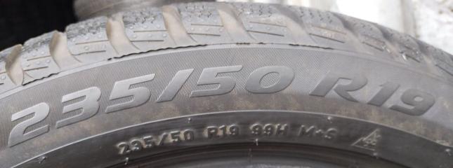 Pirelli Winter Sottozero 3 235/50 R19
