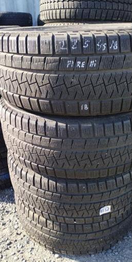 Pirelli Winter Asimmetrico 225/45 R18