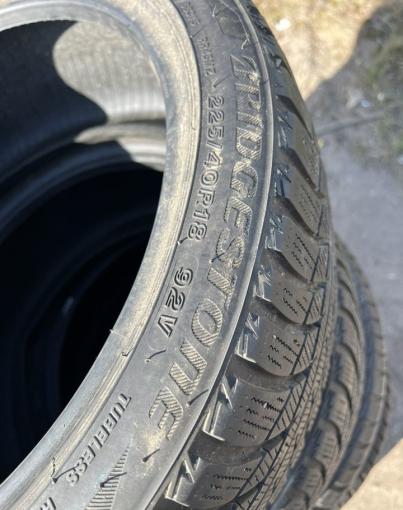 Bridgestone Blizzak LM-001 225/40 R18