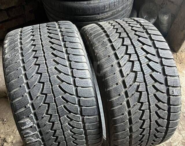 Nokian Tyres WR 295/30 R19