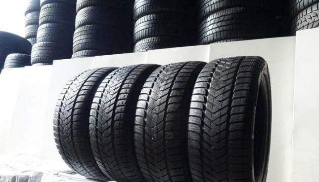 Pirelli Winter Sottozero 3 215/55 R17