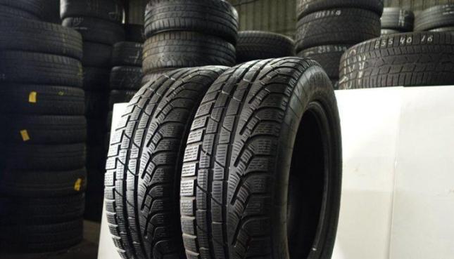 Pirelli Winter Sottozero 240 Serie II 235/50 R17