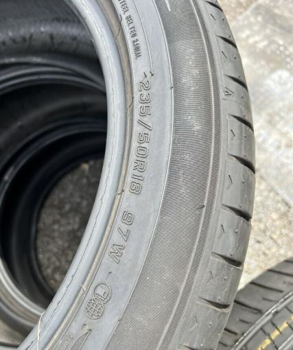 Dunlop Enasave RV505 235/50 R18