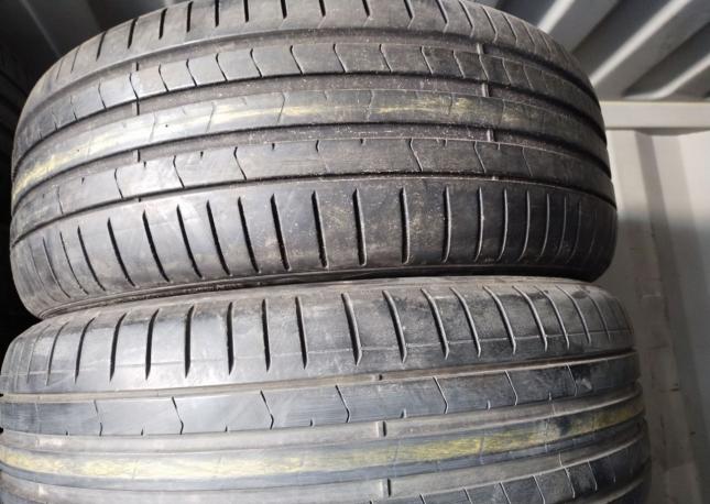 Pirelli P Zero PZ4 235/50 R19