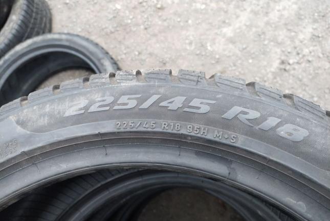 Pirelli Winter Sottozero 3 225/45 R18 95H