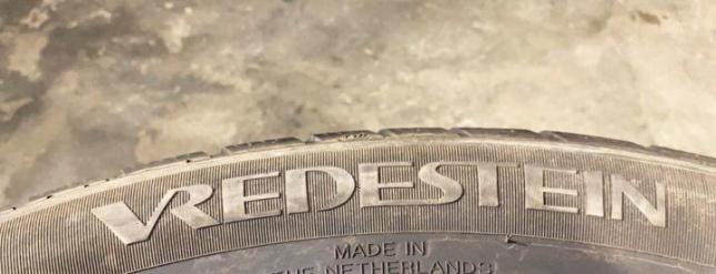 Vredestein Wintrac Xtreme S 275/45 R20