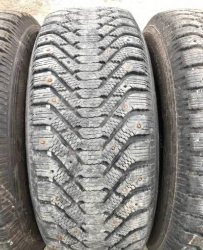 Goodyear UltraGrip 500 255/55 R18