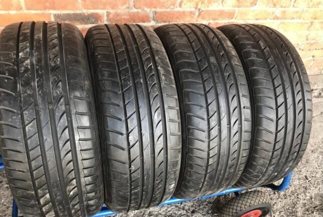 Dunlop SP Sport Maxx TT 215/45 R18