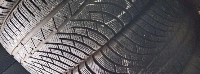Michelin Pilot Alpin PA4 235/55 R17 V