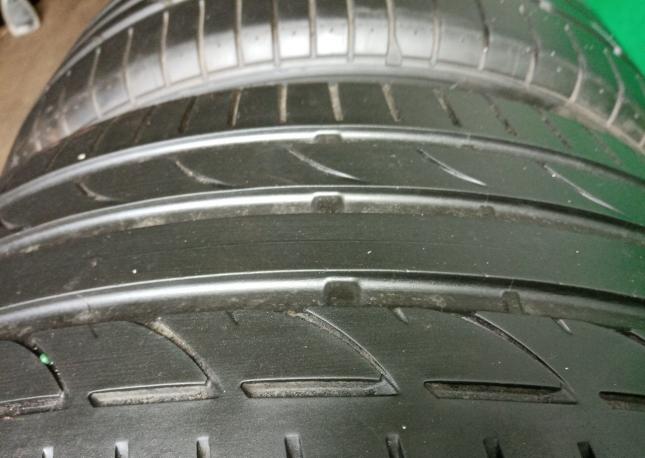 Bridgestone Potenza S001 235/40 R19