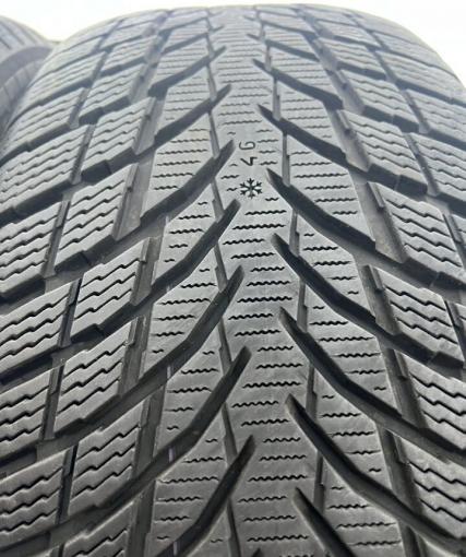 Nokian Tyres WR Snowproof P 215/55 R17