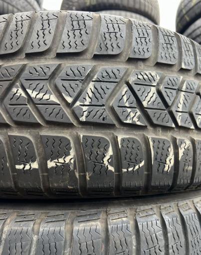 Pirelli Winter Sottozero 3 215/55 R17