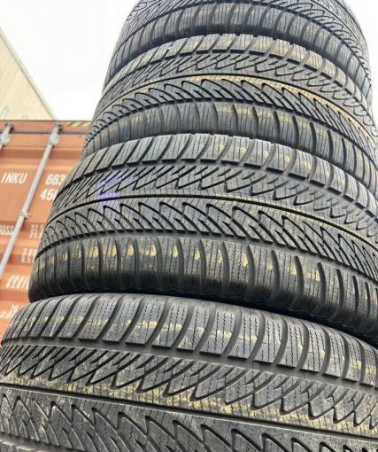 Goodyear UltraGrip 8 Performance 285/45 R20